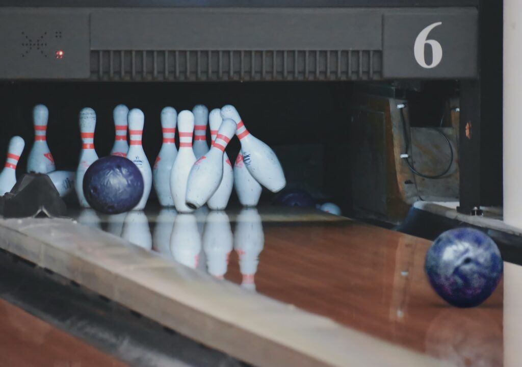 bowling-things-to-do-with-your-teenage-daughter